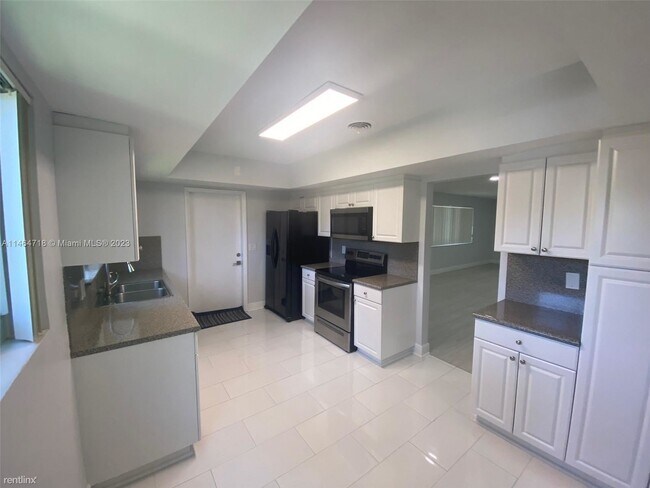 Foto del edificio - 3 br, 2 bath House - 1333 Tyler St # 0 1