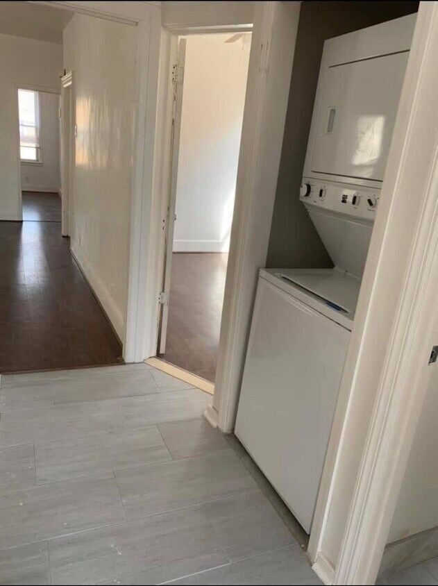 Foto principal - 385 Woodlawn Ave