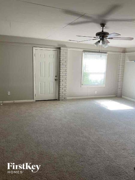 Building Photo - 6360 Garnet Dr