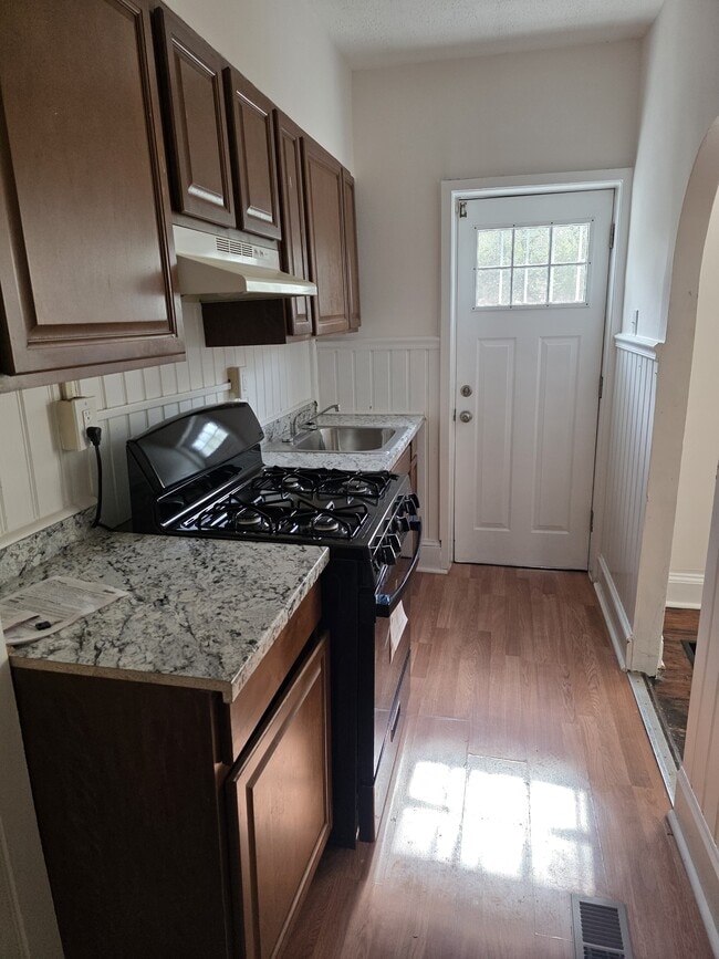 Photo - 3151 Ravenwood Ave House