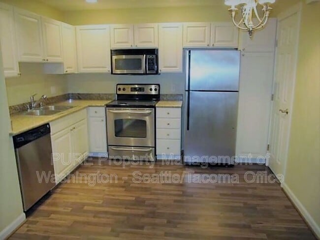 Building Photo - 2605 S 272nd St