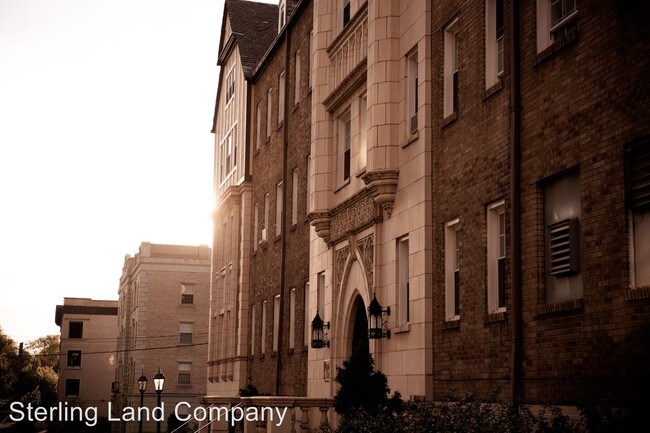Foto del edificio - 250 Melwood Ave