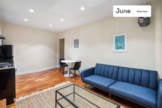 Building Photo - 23 E 109th St