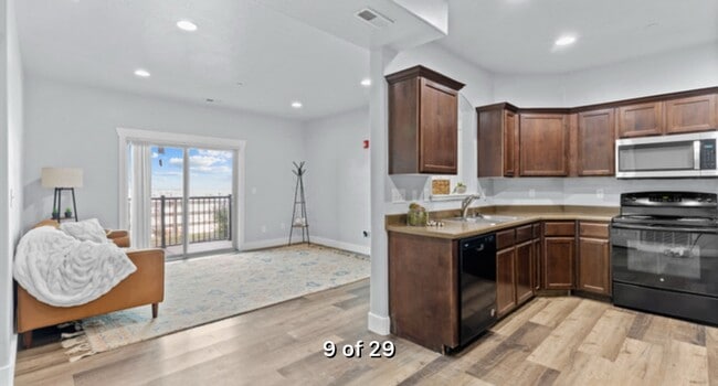 Building Photo - 2153 Springtime Dr