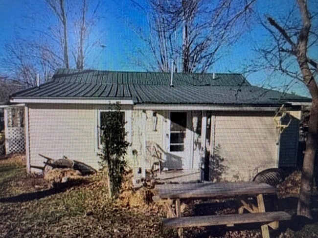 Foto del edificio - 202 E South St