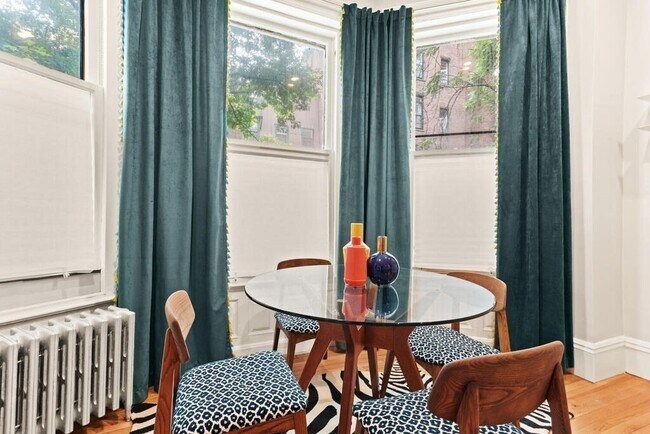 Foto del edificio - 473 Beacon St