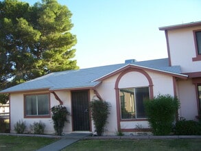 Building Photo - 6034 N 30th Ave