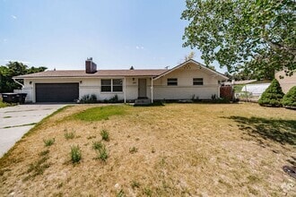 Building Photo - 2055 Eagle Dr