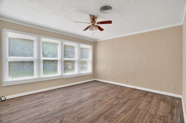 Foto del edificio - 320-316 N 2nd St