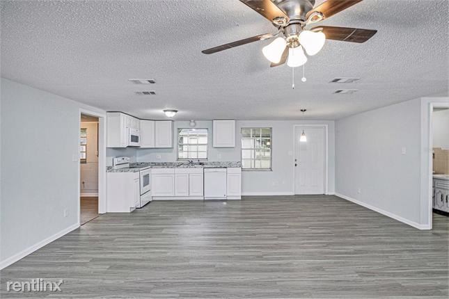 Foto del edificio - 3 br, 2 bath House - 7224 Fort King Rd