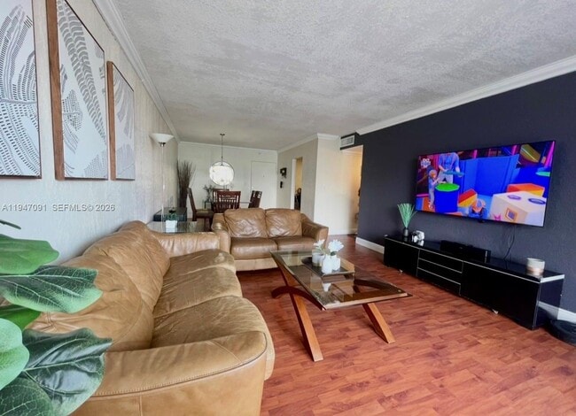 Foto del edificio - 2851 NE 183rd St