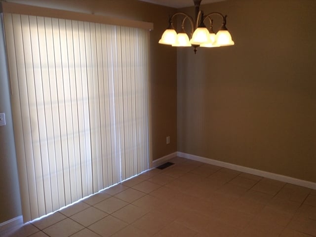 Building Photo - 417 Blue Bell Court