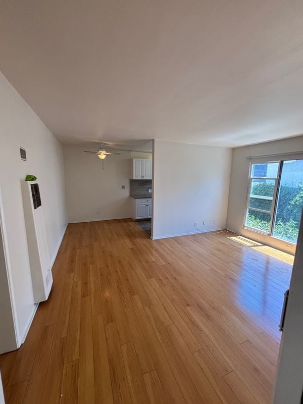 Foto del edificio - 924 N Ogden Dr