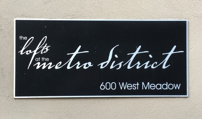 Photo - Meadow St, 600 Apartment
