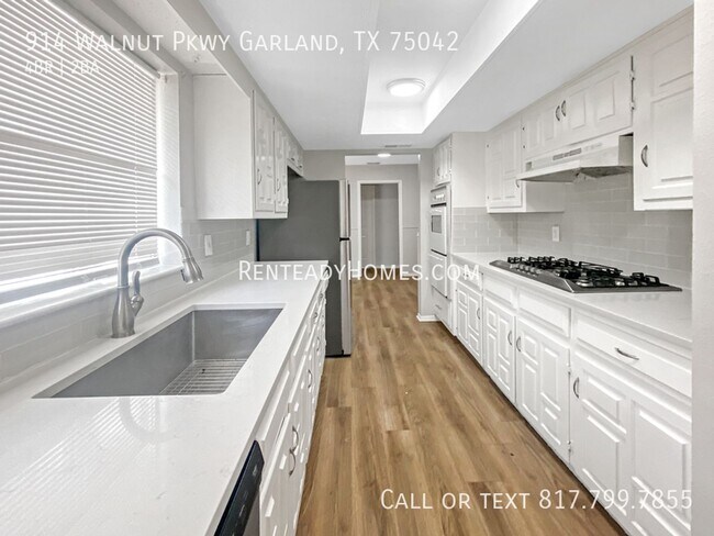 Foto del edificio - 914 Walnut Pkwy