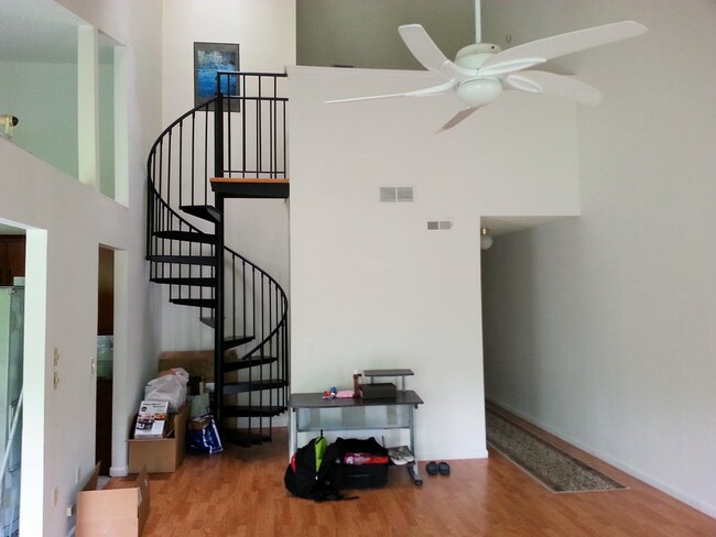 Foto del edificio - 707 Eagles Chase Dr