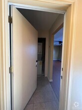 Building Photo - 730 Cricket Ln