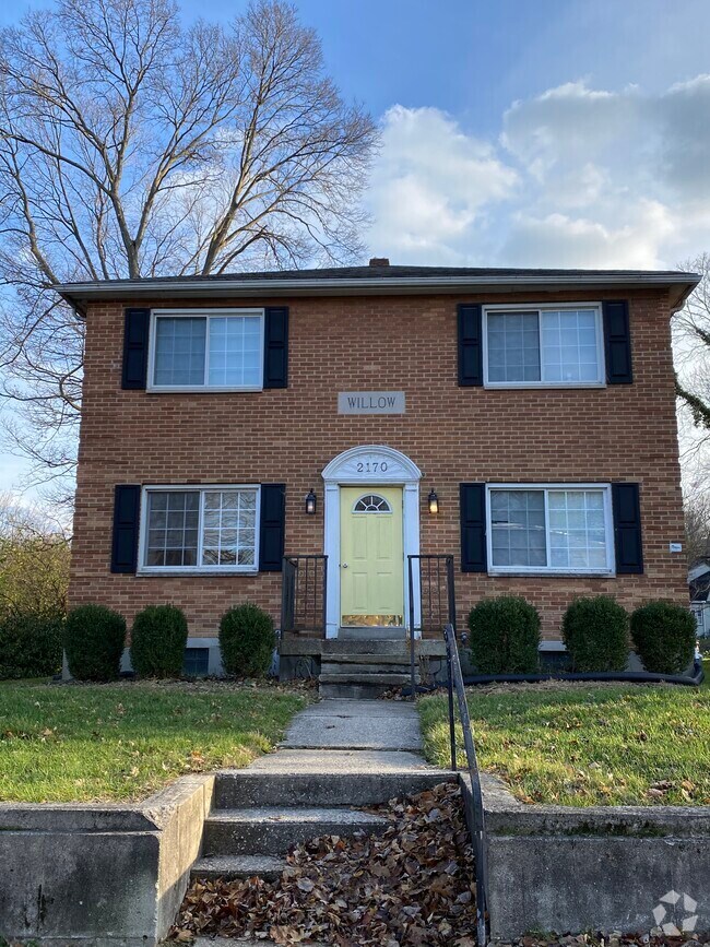 Building Photo - 2170 W Schantz Ave