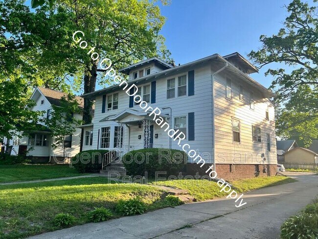Building Photo - 3718 S Wayne Ave