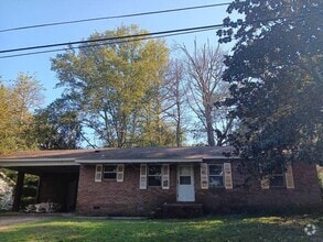 Building Photo - 1563 Maria Dr