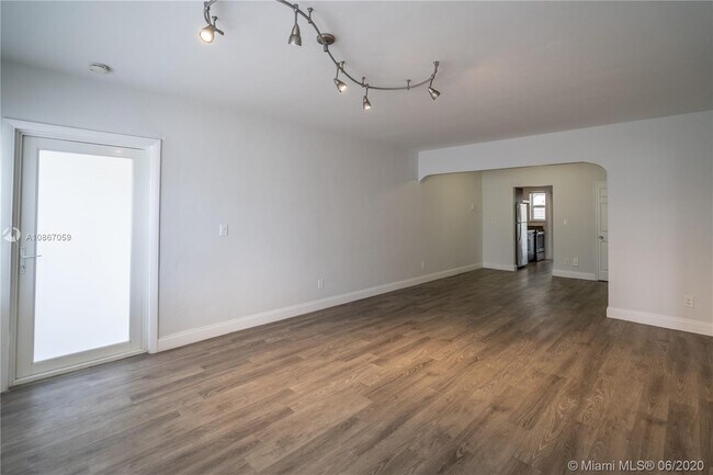 Building Photo - 8330 Byron Ave