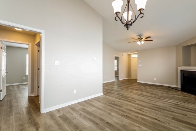Building Photo - 3031 Salmon River Dr