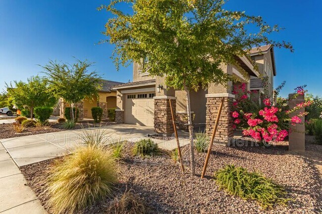 Foto del edificio - 9206 W Roma Ave