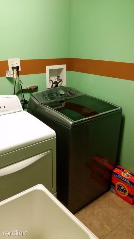 Foto del edificio - 2 br, 1 bath Apartment - 494 Willoughby Ave