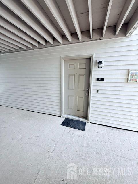 Building Photo - 511 Ravens Crest Dr