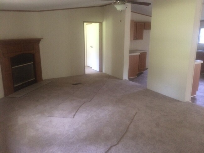 Foto del edificio - 170 Cypress Ave