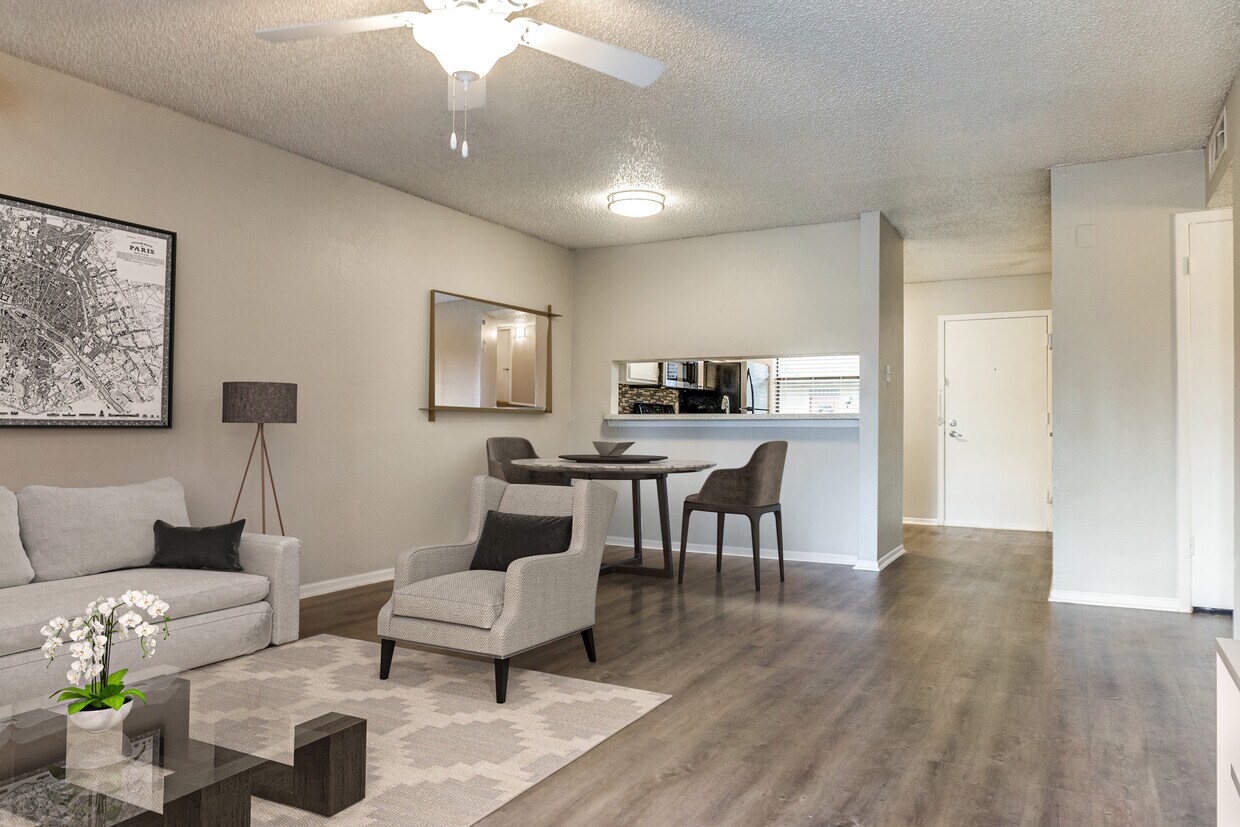 The Cottages on Edmonds Apartments in Lewisville, TX