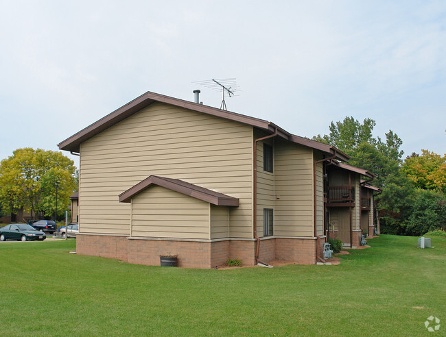 Building Photo - Woodside Village