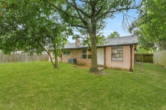 Building Photo - 19334 Wood Village Ln