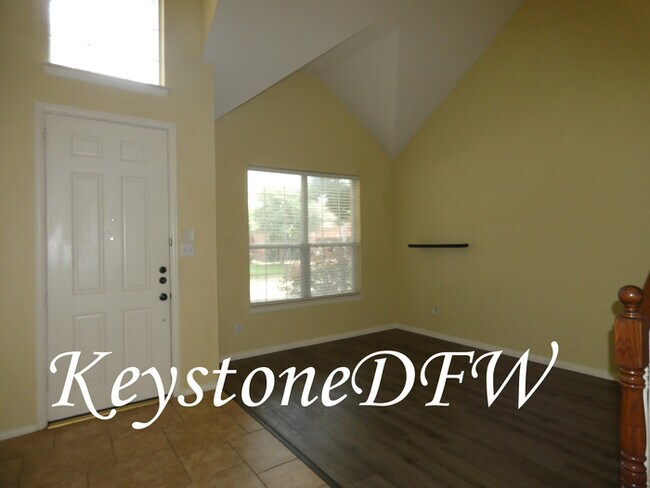 Building Photo - 12117 Copper Creek Dr