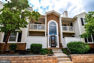 Building Photo - 114 Westwick Ct