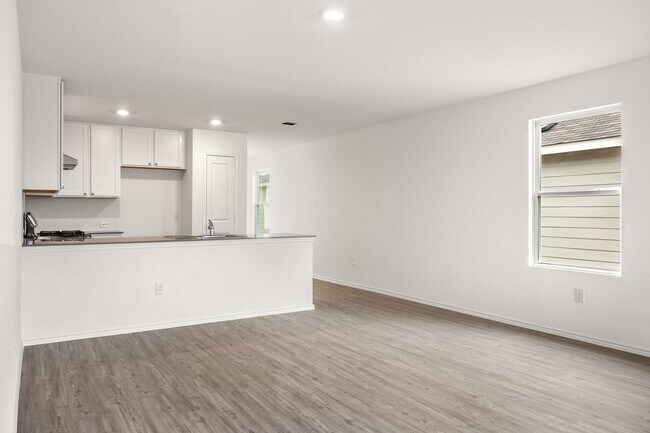 Foto del edificio - Beautiful 4-Bedroom Home in Landon Ridge –...