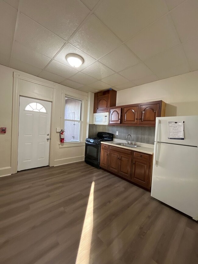 Foto del edificio - 1225 Lehigh St