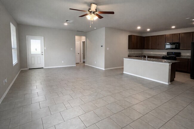 Foto del edificio - 12626 Alta Vista