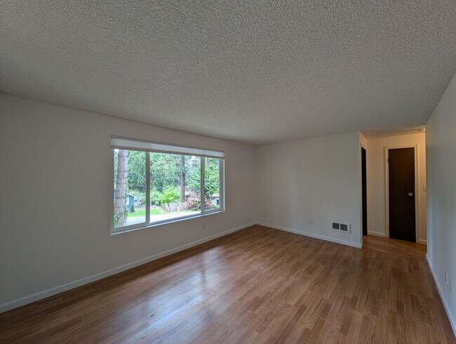 Foto del edificio - 2Bd/1.5Ba Shoreline Condo