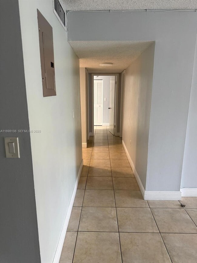 Building Photo - 6831 SW 147th Ave