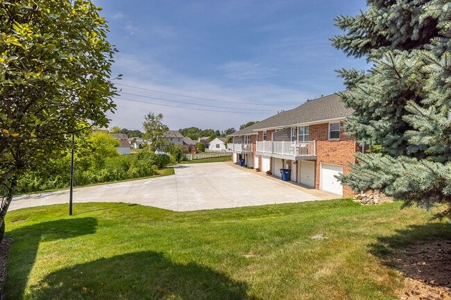 Foto del edificio - Idyllbrook Village Senior Living