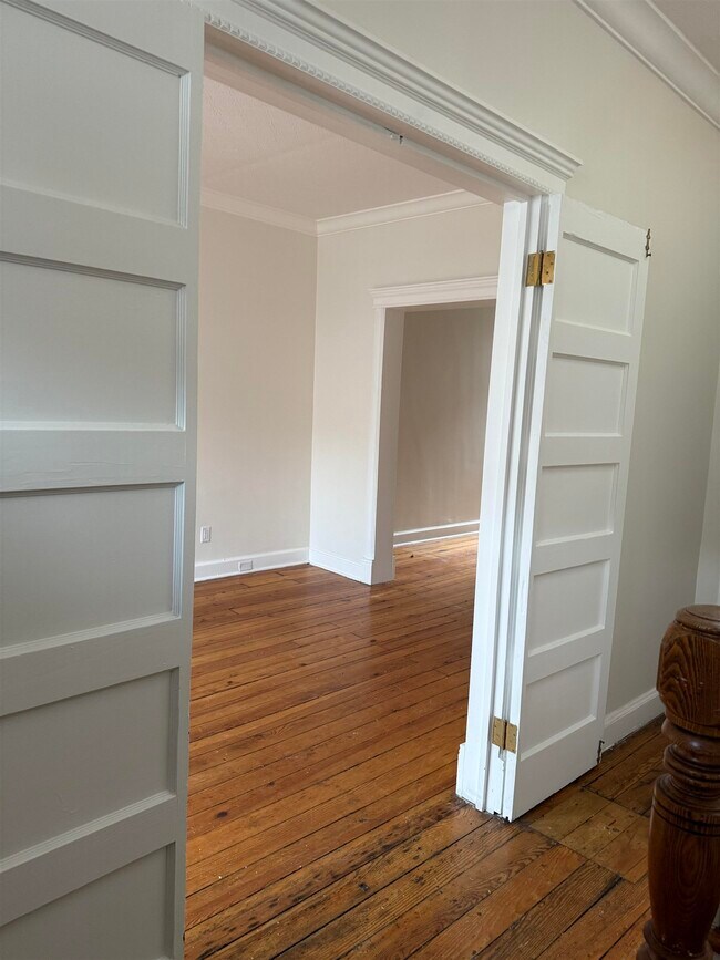 Foto del edificio - 664 Palisade Ave