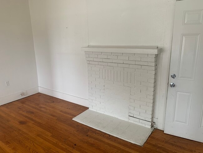 Building Photo - 1333 Laurel St