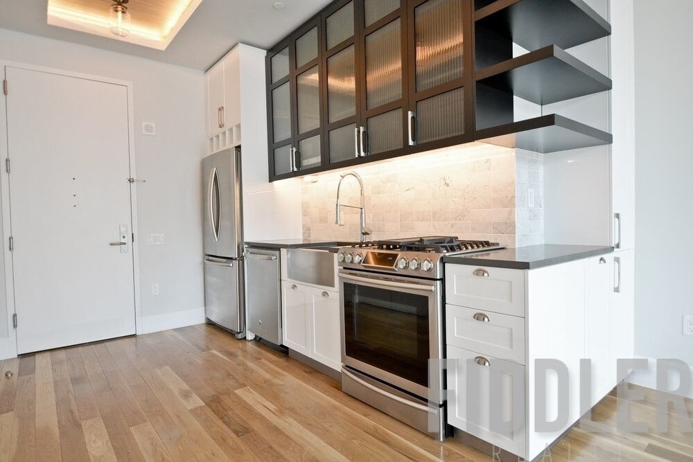 Foto principal - 44-41 Purves St