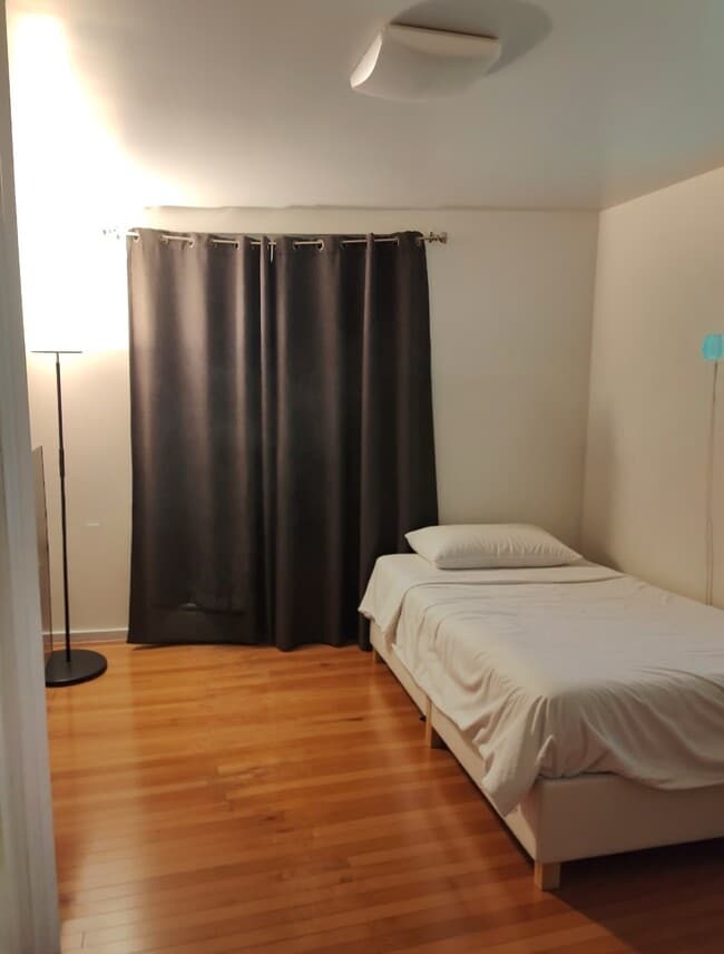 Foto del edificio - 2128 Newtown Ave