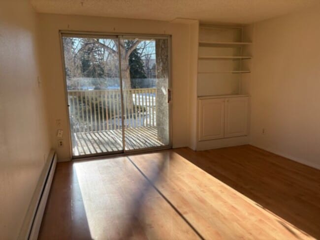 Building Photo - 2nd floor condo