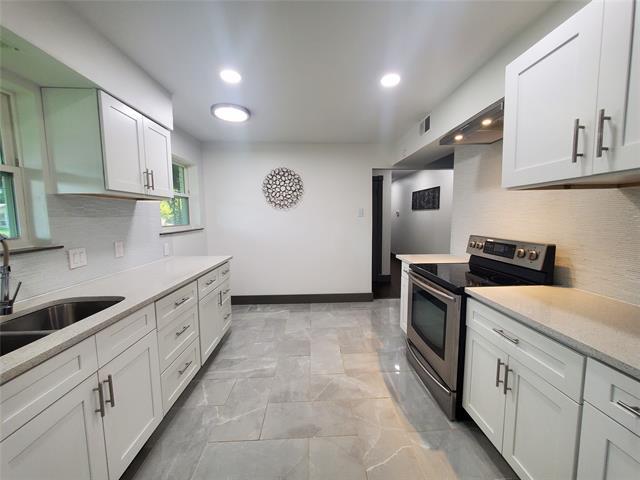 Foto del edificio - 1227 Elmwood Dr