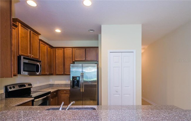 Foto del edificio - 8221 Mystic View Way