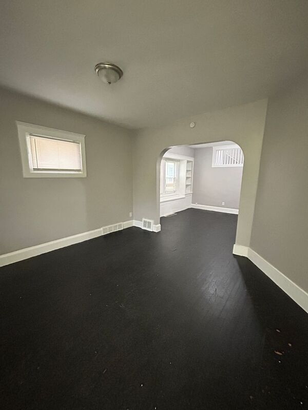 Foto del edificio - 10101 North Blvd