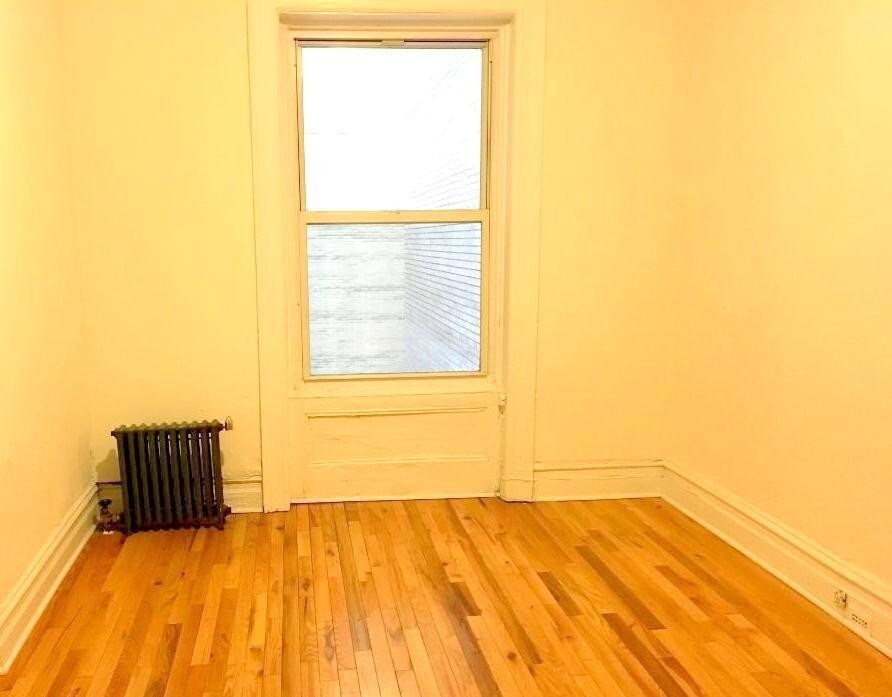 423 Madison Ave, New York, NY 10017 Apartments in New York, NY